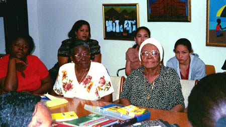 25-women.JPG (35985 bytes)