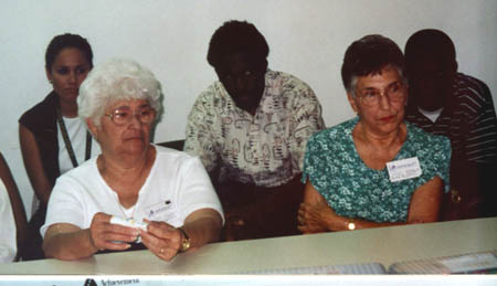 lhanc25-2women.JPG (24925 bytes)