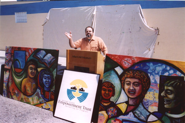 unveiling.JPG (66528 bytes)